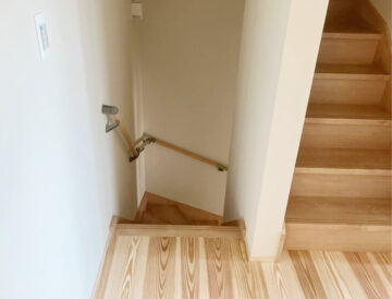 LIXILラシッサ階段